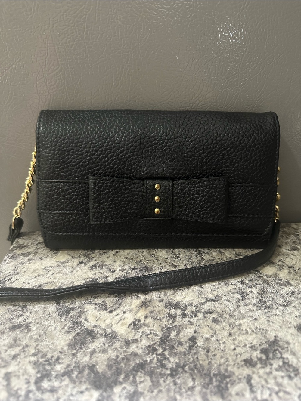 Black Leather Bow-Accent Crossbody Bag Wallet